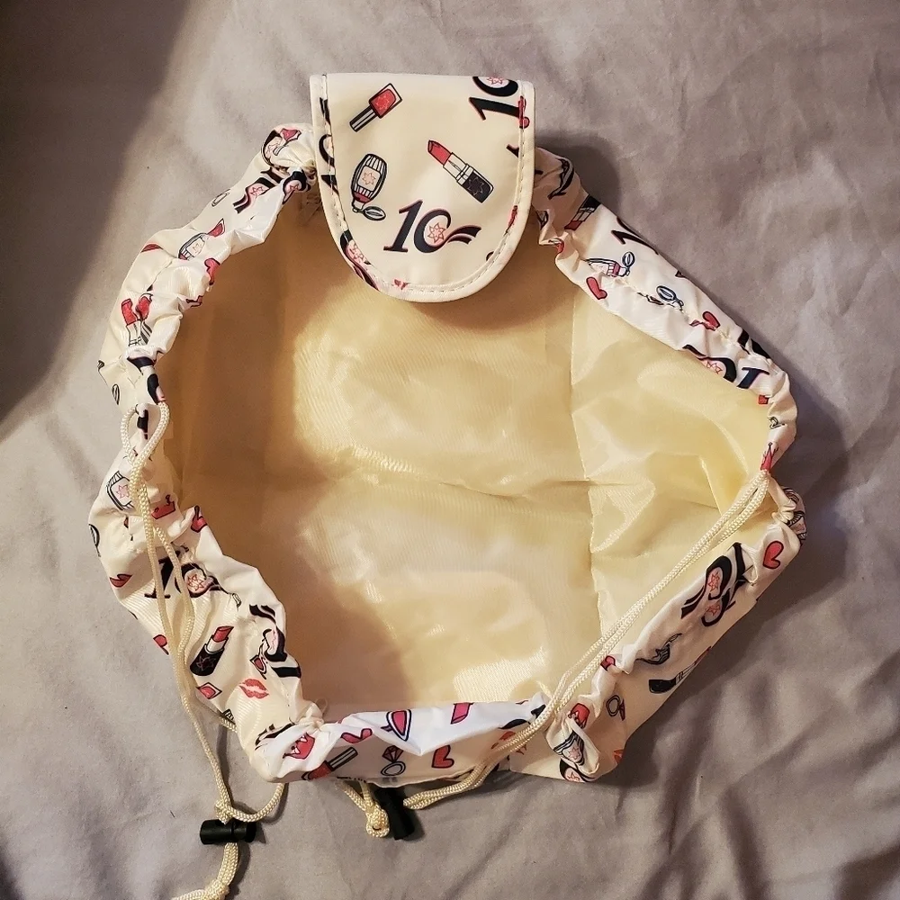 Large Makeup Bag - Picture 4 of 5